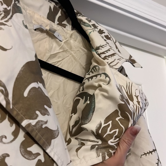 CAbi  Floral Jacket size Small - Picture 5 of 10